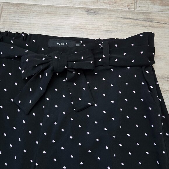 Torrid Polka Dot Palazzo Pants Women's Tie Waist Wide Leg Office Business 16 - Picture 4 of 6